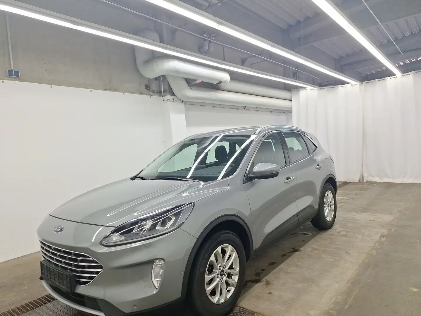 Ford Kuga Titanium NAV DAB TEMP SHZ PDC AC BC HDC Isofix Zilver - 1