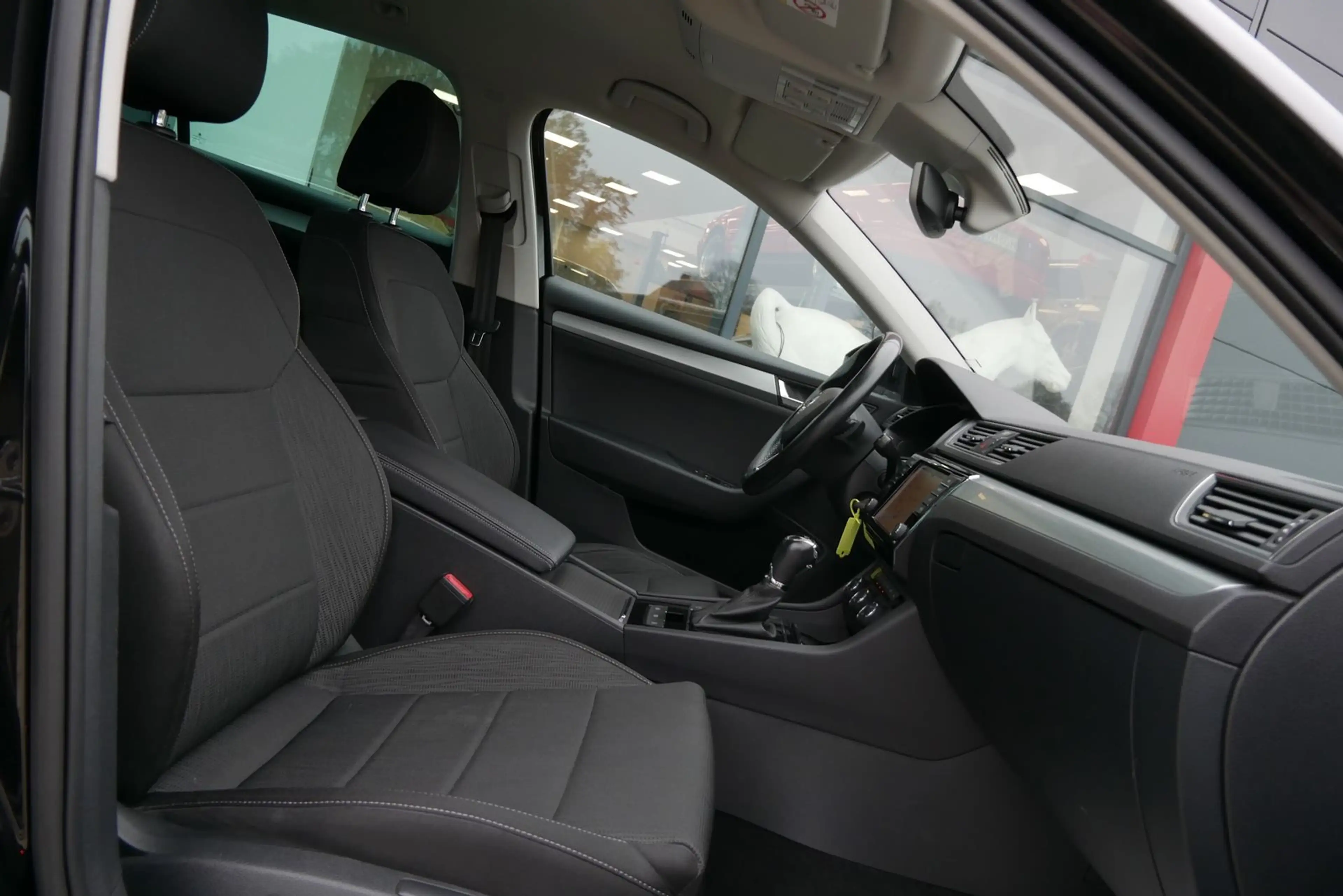 Skoda Superb 2.0 TDI DSG Ambition"ACC"Xenon"19Zoll" — photo 9