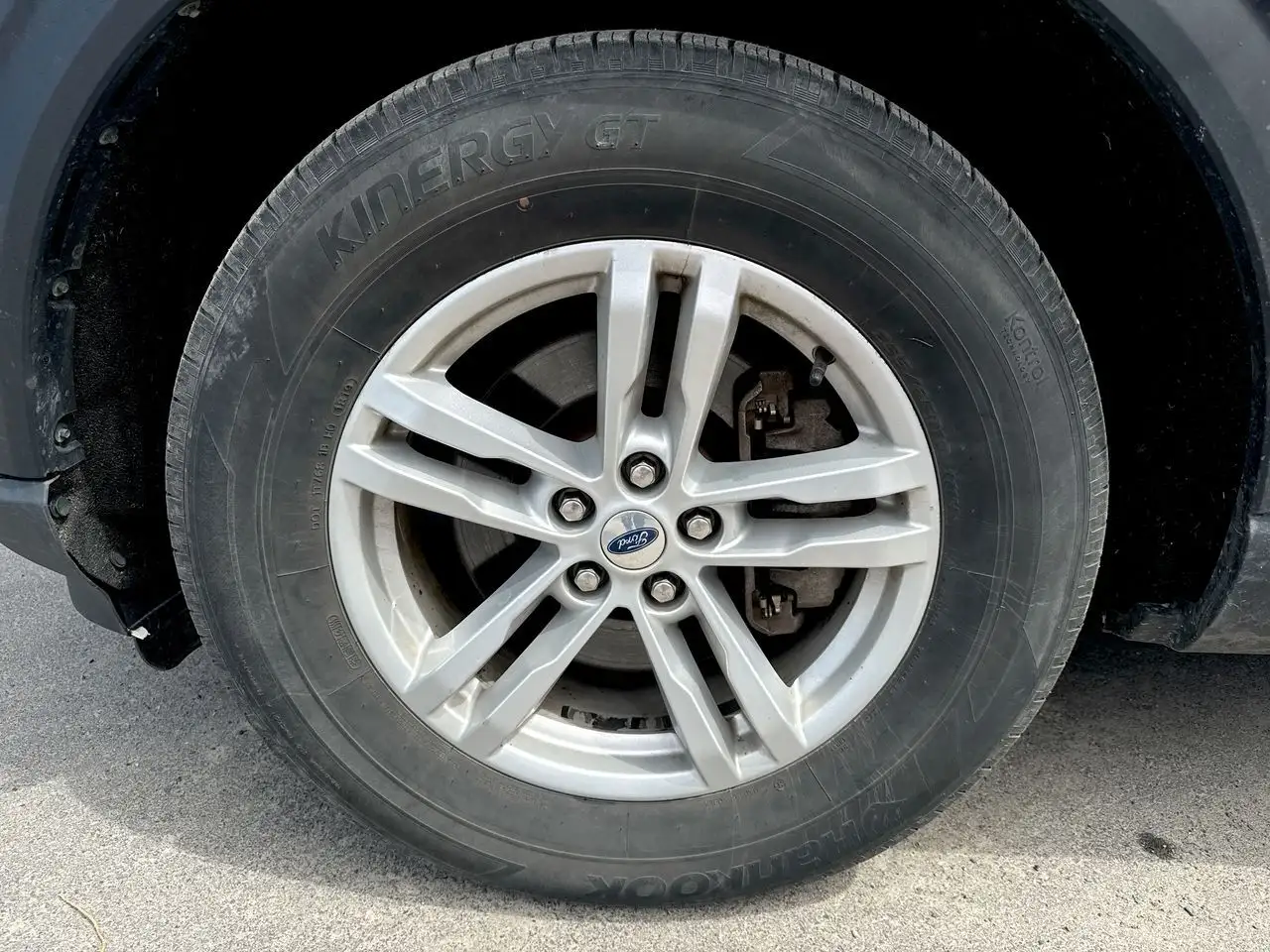 Ford Explorer снимка Ford Explorer