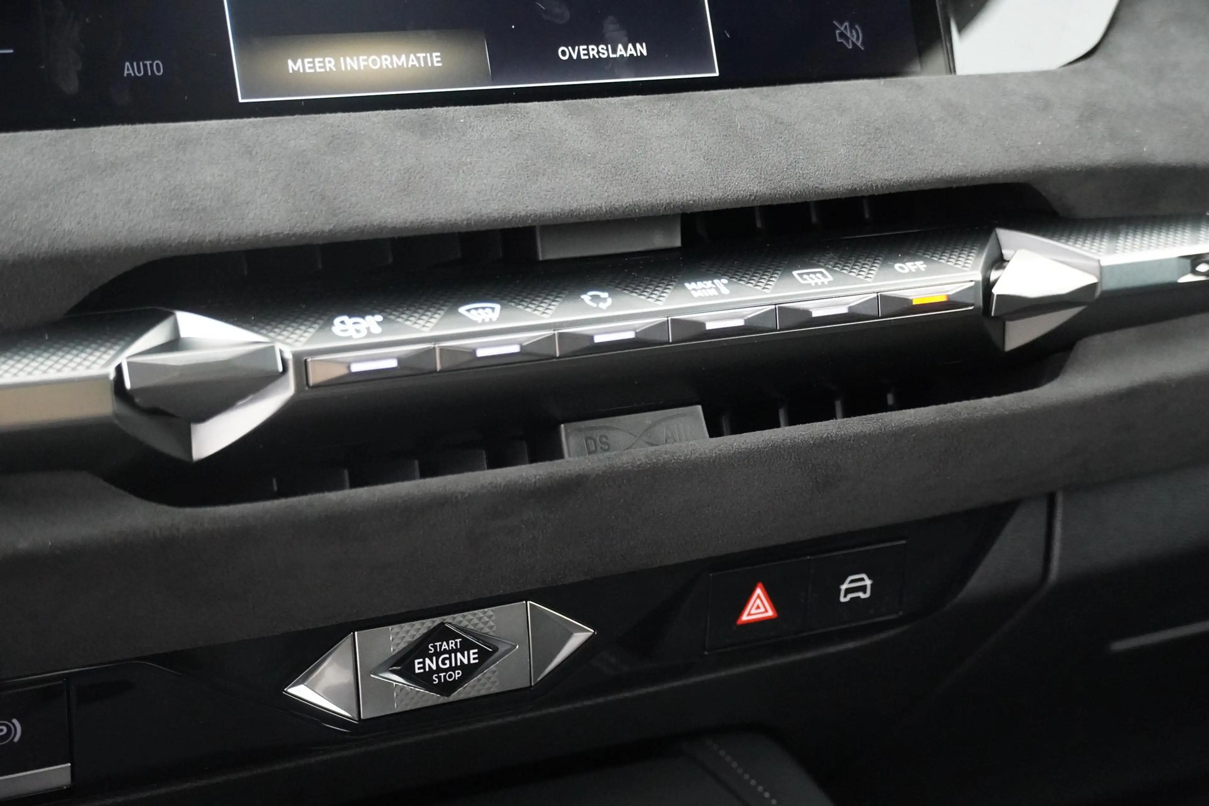 DS Automobiles DS 4 No E-Tense Etoile Absolute Comfort Pack 58.3 kWh | — photo 7