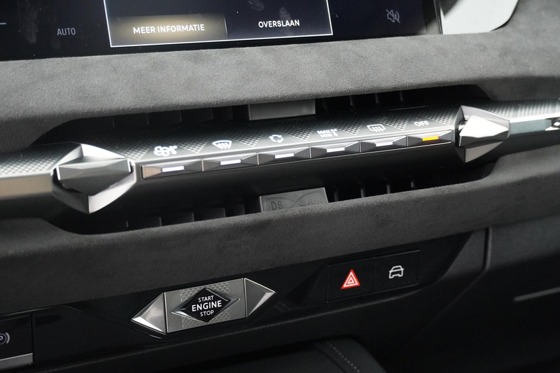 DS Automobiles DS 4 No E-Tense Etoile Absolute Comfort Pack 58.3 kWh | — photo 7