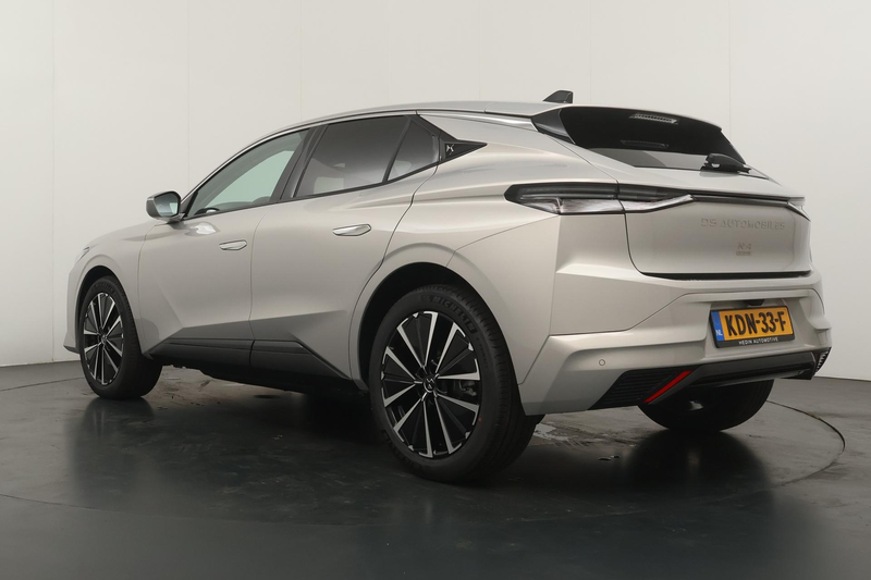 DS Automobiles DS 4 No E-Tense Etoile Absolute Comfort Pack 58.3 kWh | — photo 11