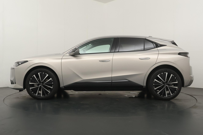 DS Automobiles DS 4 No E-Tense Etoile Absolute Comfort Pack 58.3 kWh | — photo 3