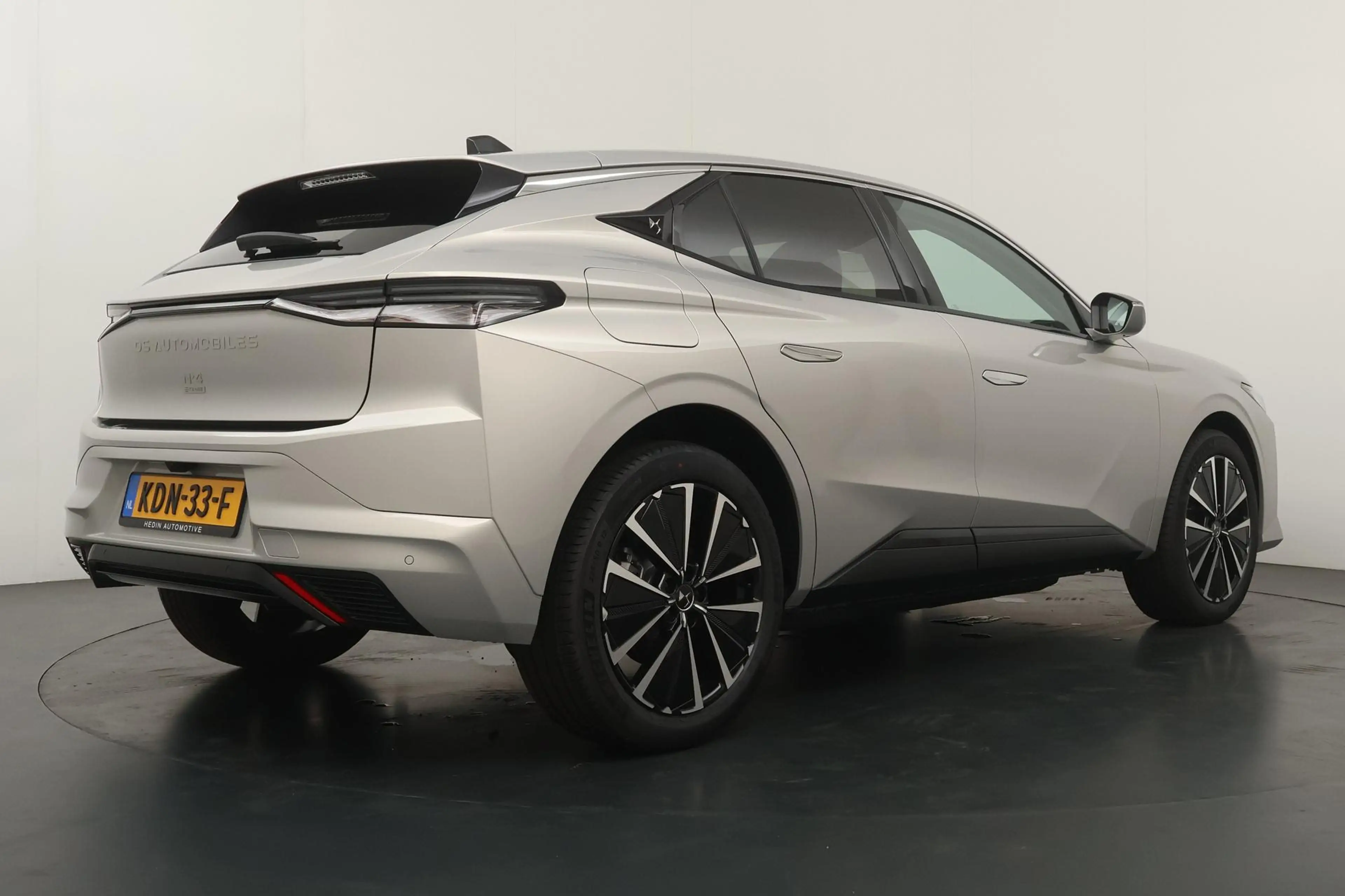 DS Automobiles DS 4 No E-Tense Etoile Absolute Comfort Pack 58.3 kWh | — photo 2