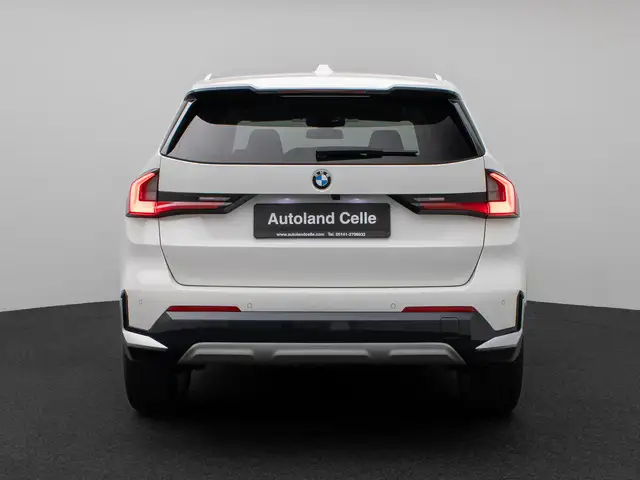 BMW X1 view 8