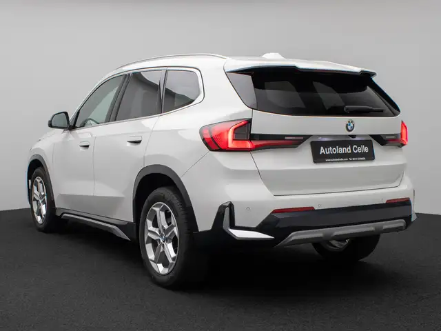 BMW X1 view 9