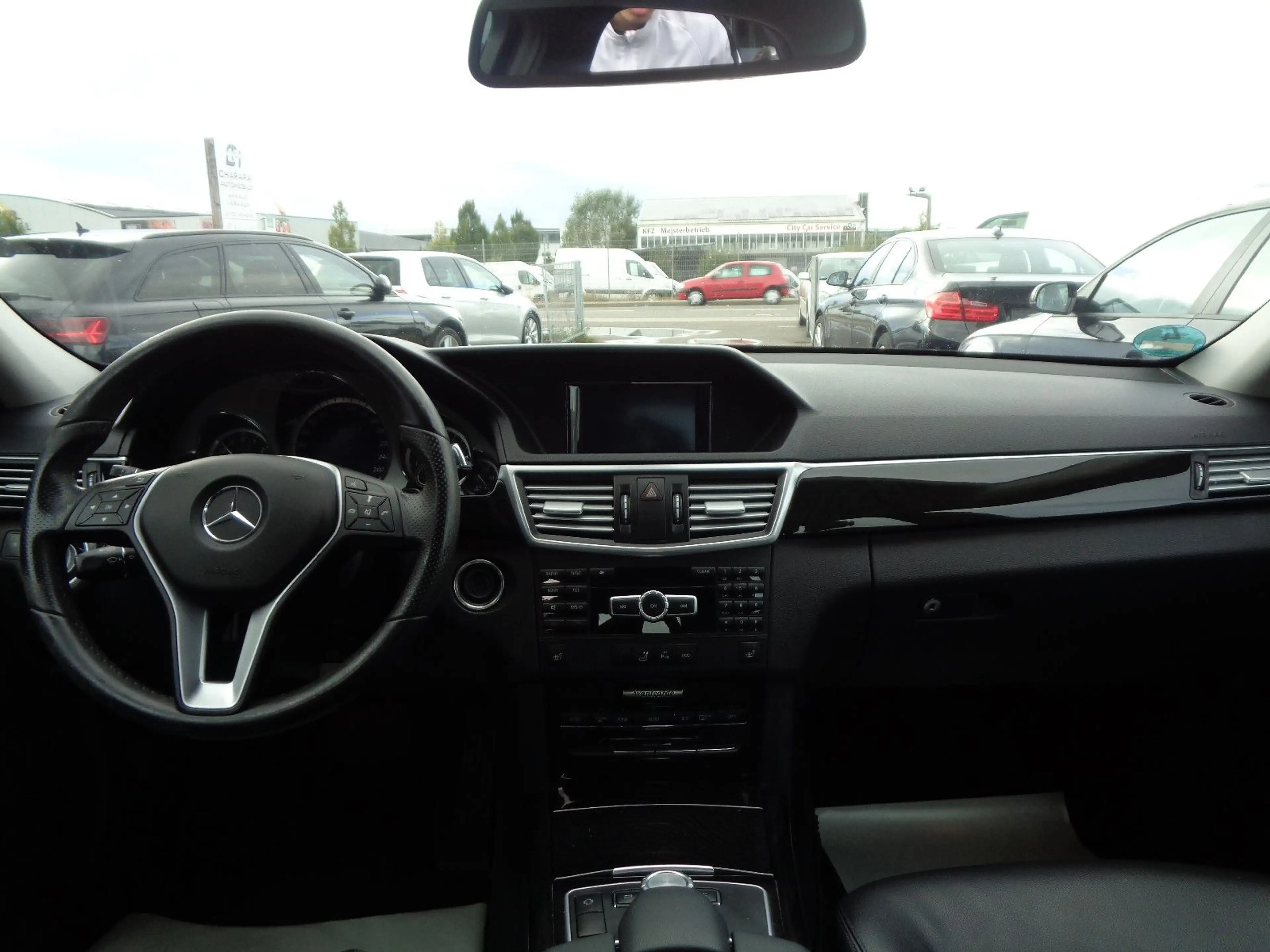 Mercedes-Benz E 250 Lim. CGI BlueEfficiency°Avantgarde°Massage — photo 14