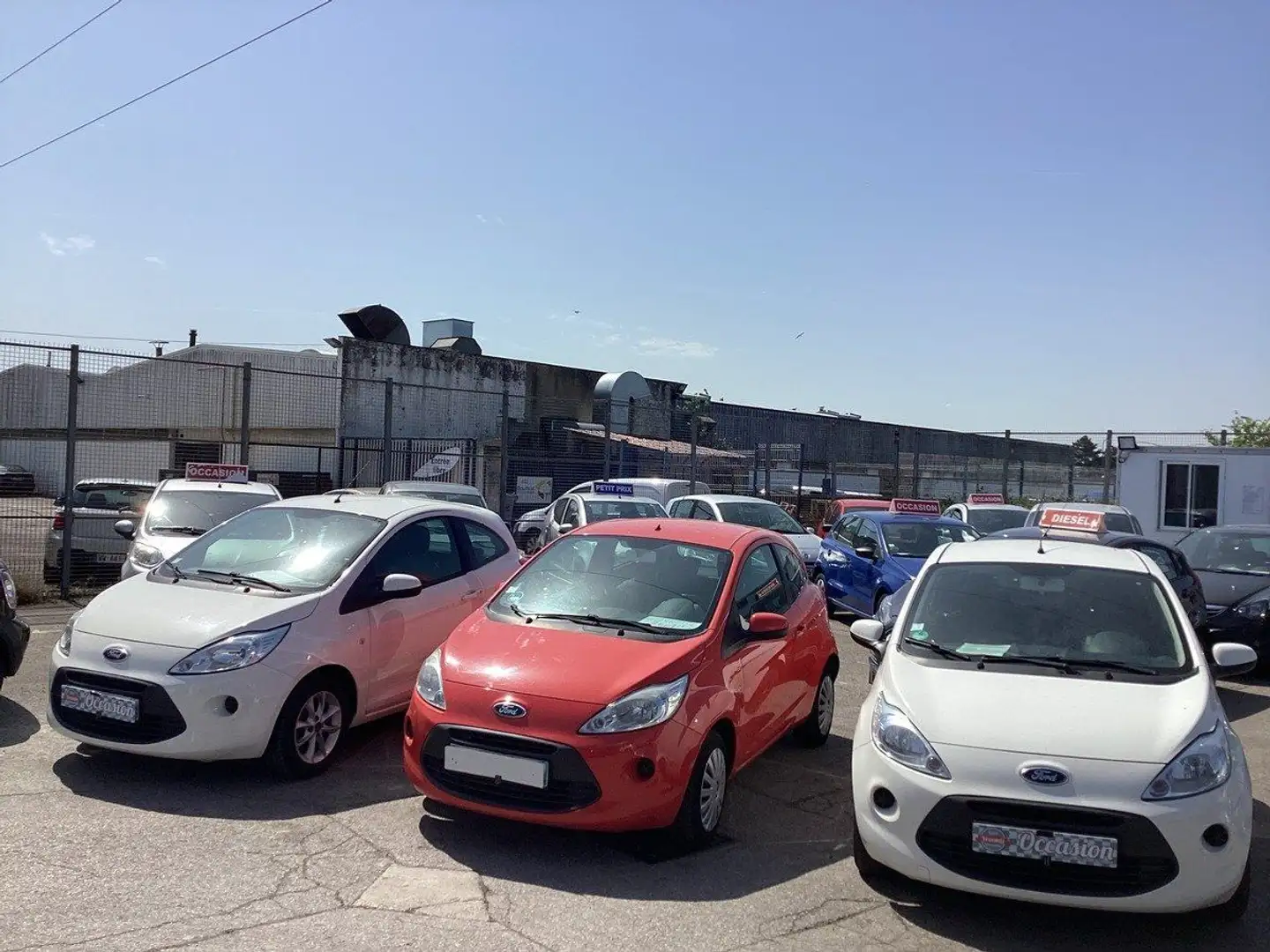 Ford Ka/Ka+ 1.2 Ambiente Rouge - 2