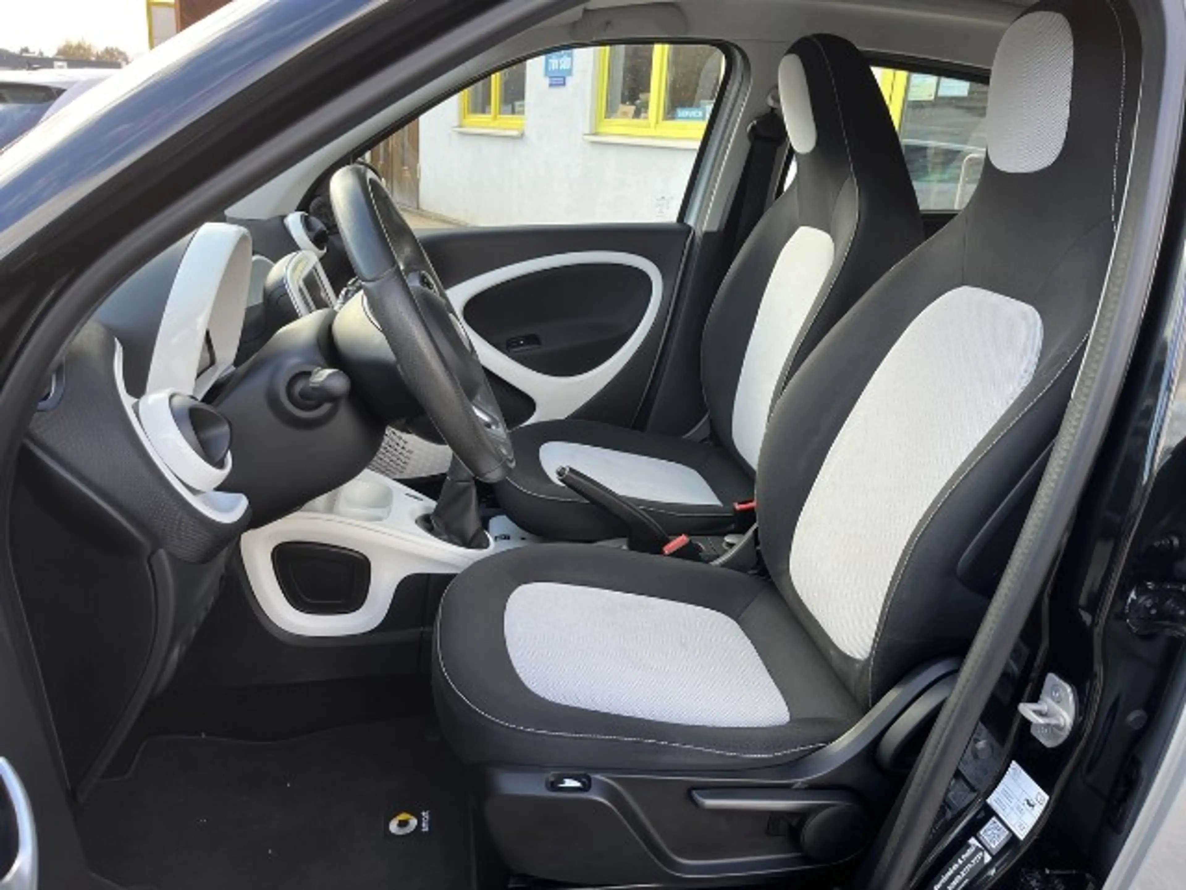 smart forFour passion NAVI // FALTDACH — photo 8
