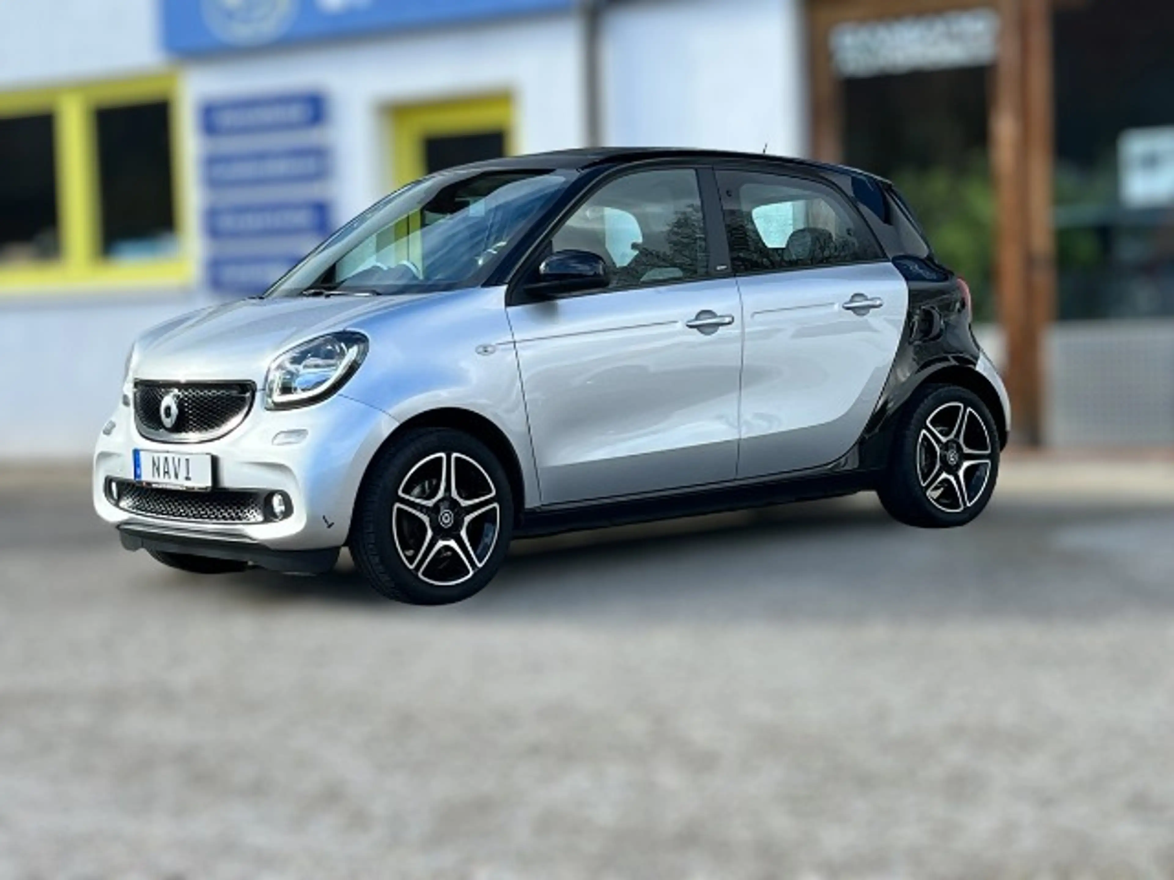 smart forFour passion NAVI // FALTDACH — photo 2