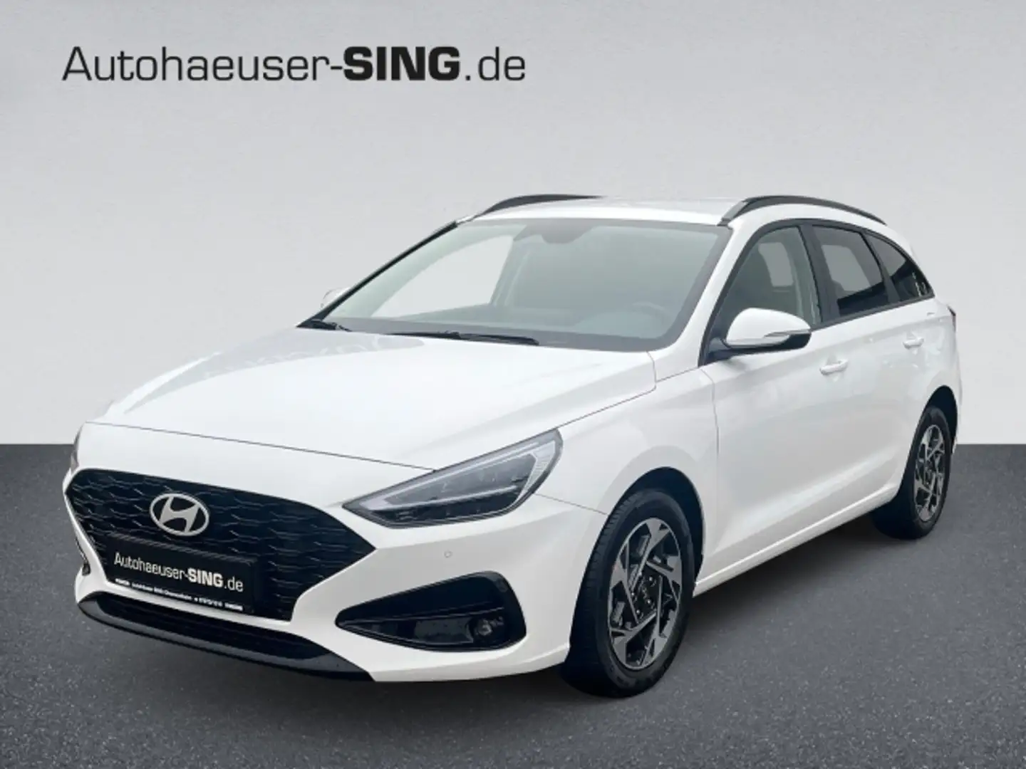 Hyundai i30 cw Kombi Automatik M-Hybrid Klima LED Kamera Weiß - 1