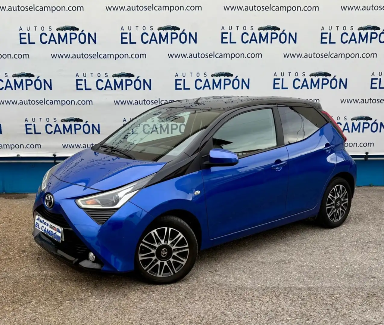 Toyota Aygo 70 x-clusiv x-shift Bleu - 1