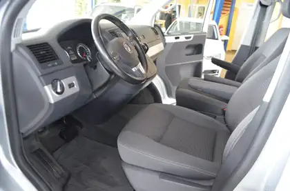 Annonce voiture d'occasion Volkswagen T5 Multivan - CARADIZE