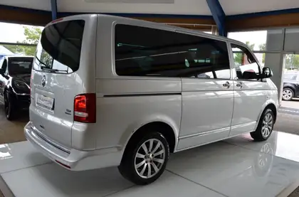 Annonce voiture d'occasion Volkswagen T5 Multivan - CARADIZE