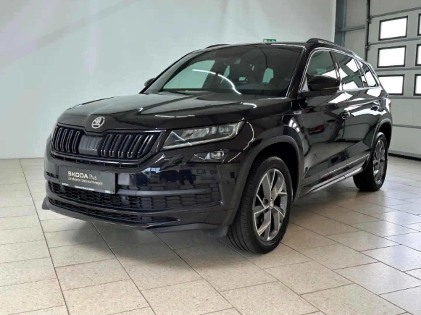 Skoda Kodiaq Sportline 1.5 TSI DSG ACT PDCv+h LenkrHZG Memory S Schwarz - 2