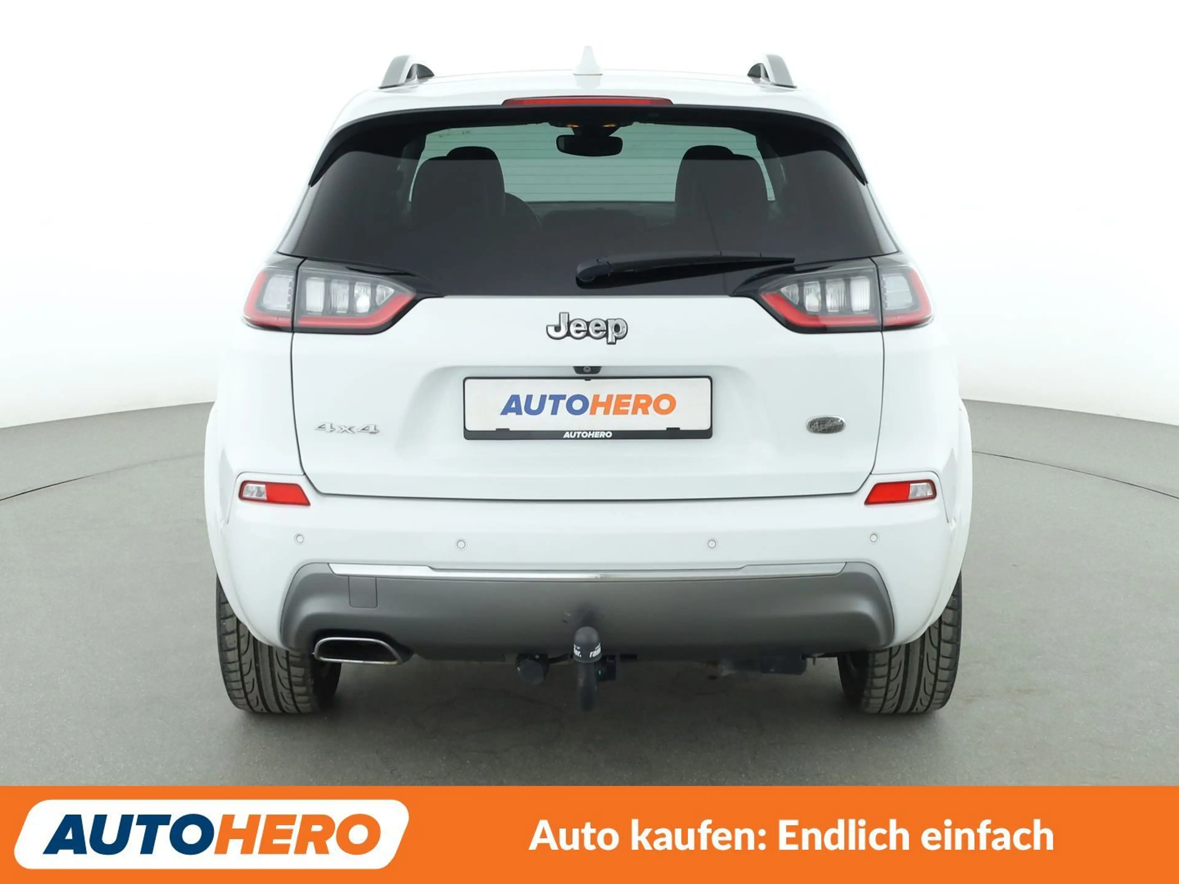 Jeep Cherokee 2.2 M-Jet Overland 4WD Aut. *NAVI*BI-XENON*PDC* — photo 5