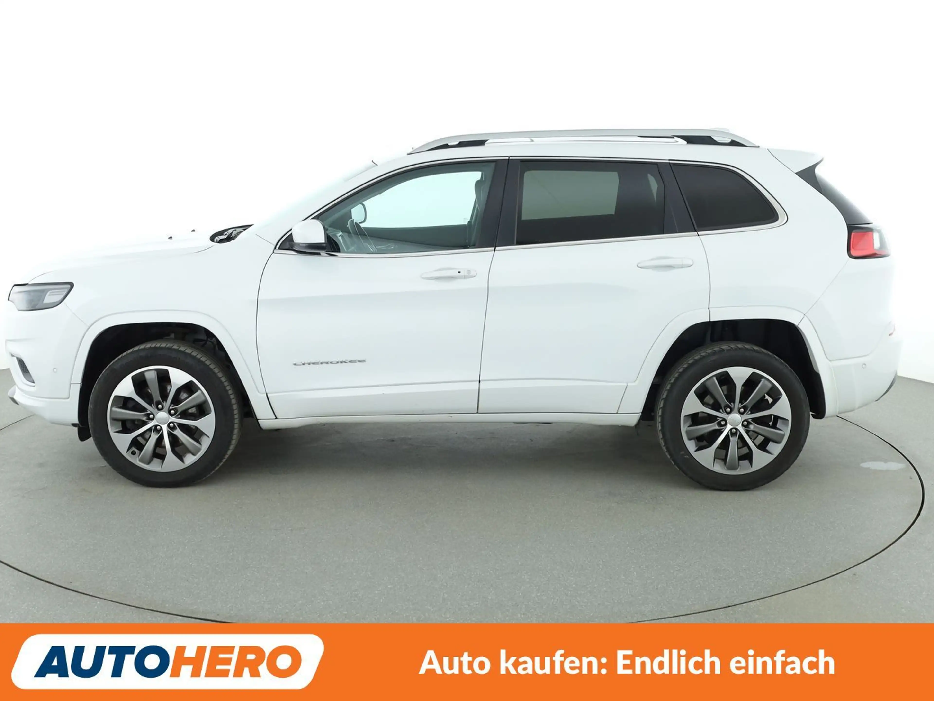 Jeep Cherokee 2.2 M-Jet Overland 4WD Aut. *NAVI*BI-XENON*PDC* — photo 3