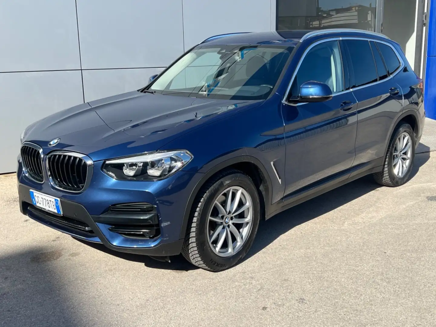 BMW X3 sdrive18d mhev 48V Luxury auto Niebieski - 1