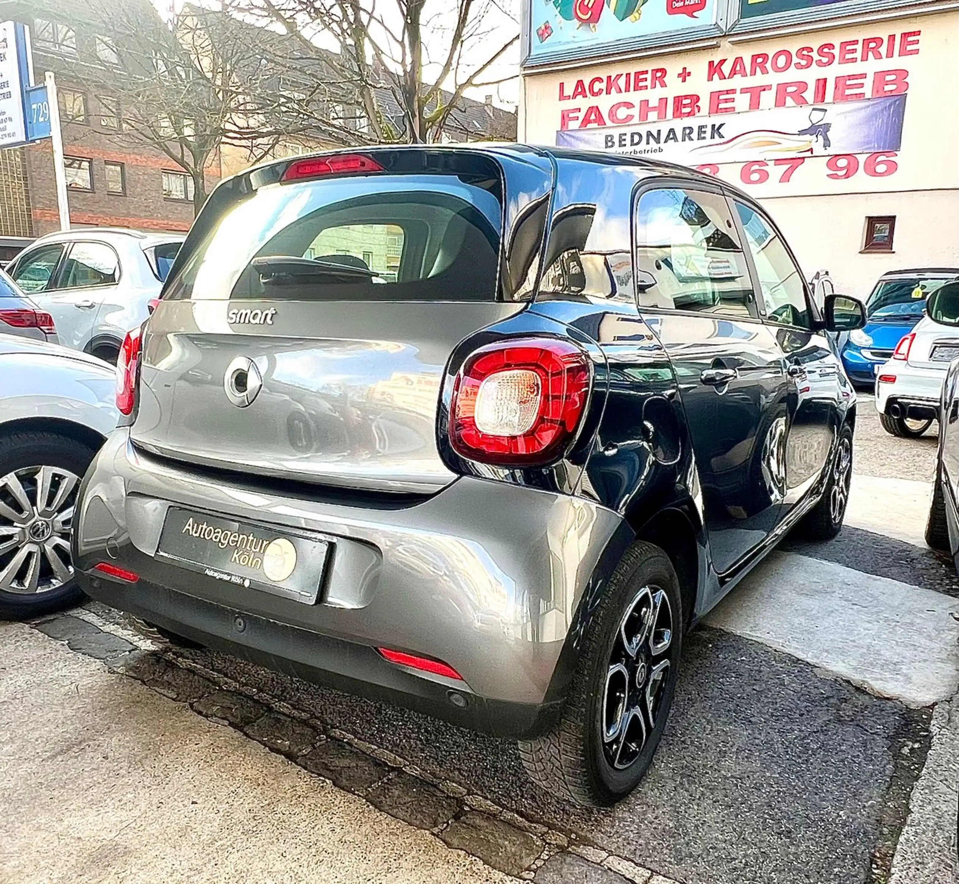 smart forFour *nur.54707KM*KLIMA*SHZ*PDC+1-J GAR* — photo 4
