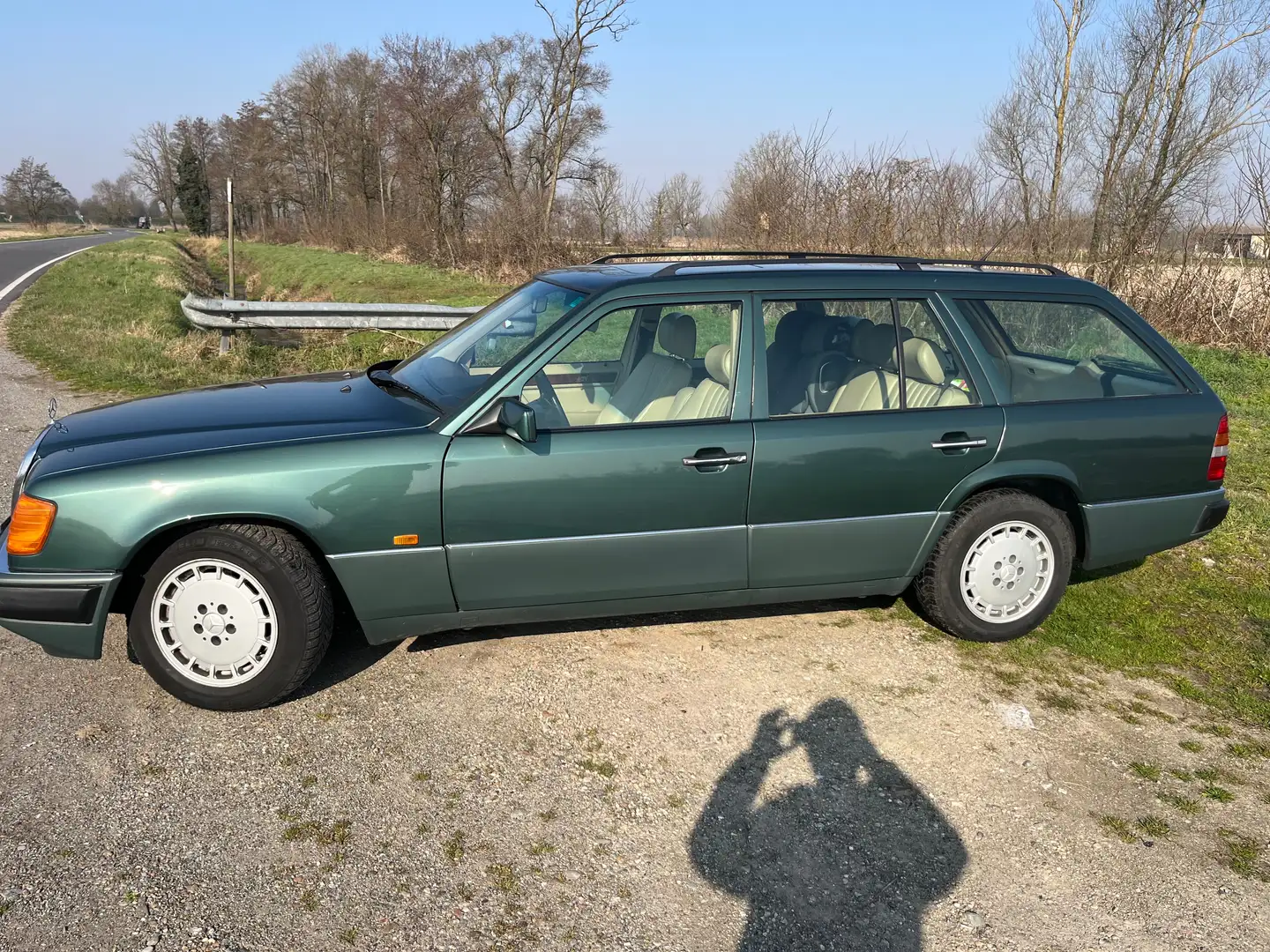 Mercedes-Benz E 200 E SW 200 TE Зелёный - 1