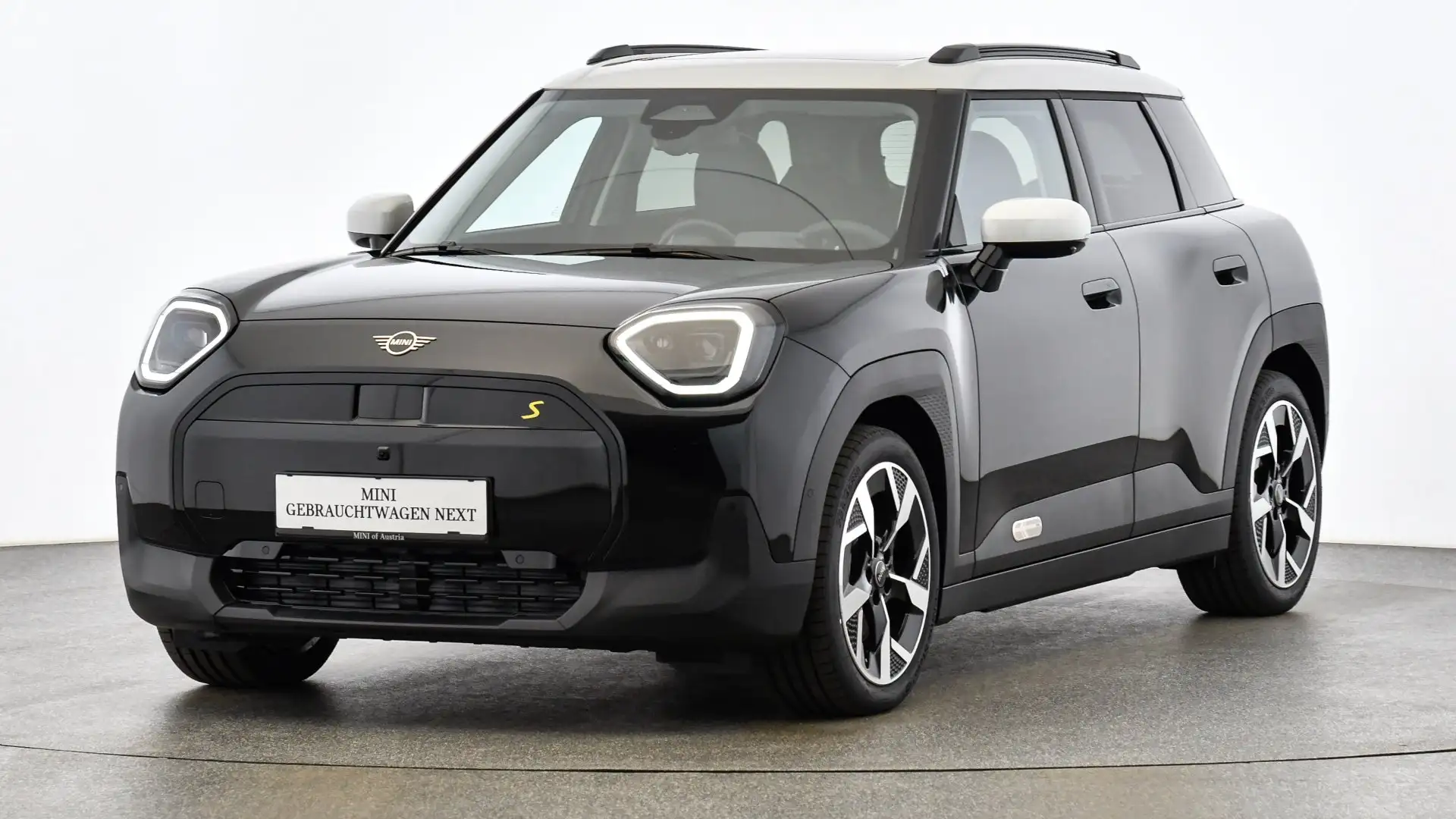 MINI Aceman SE Schwarz - 2