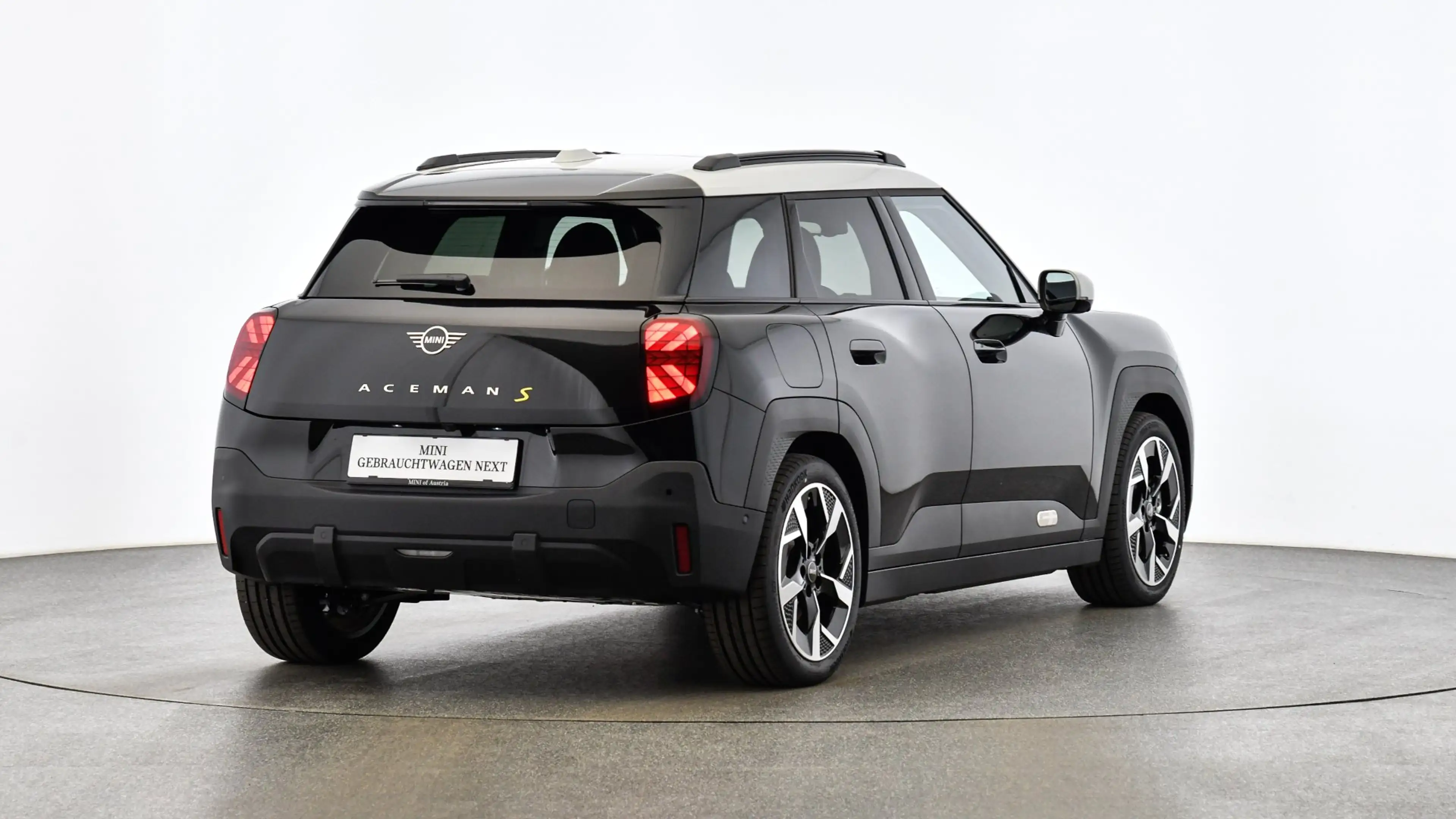 MINI Aceman SE — photo 4