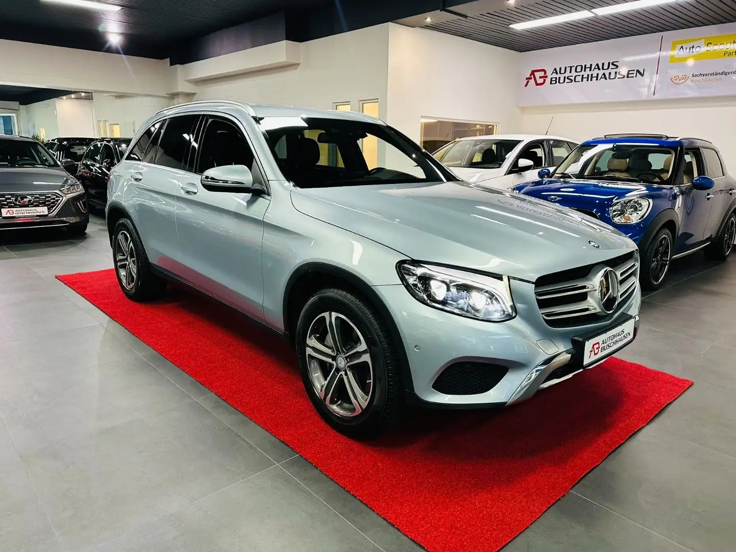Mercedes-Benz GLC 250 GLC250 4Matic 9G-Aut.*Rentnerfzg*ACC*LED*AHK*DAB Argent - 1
