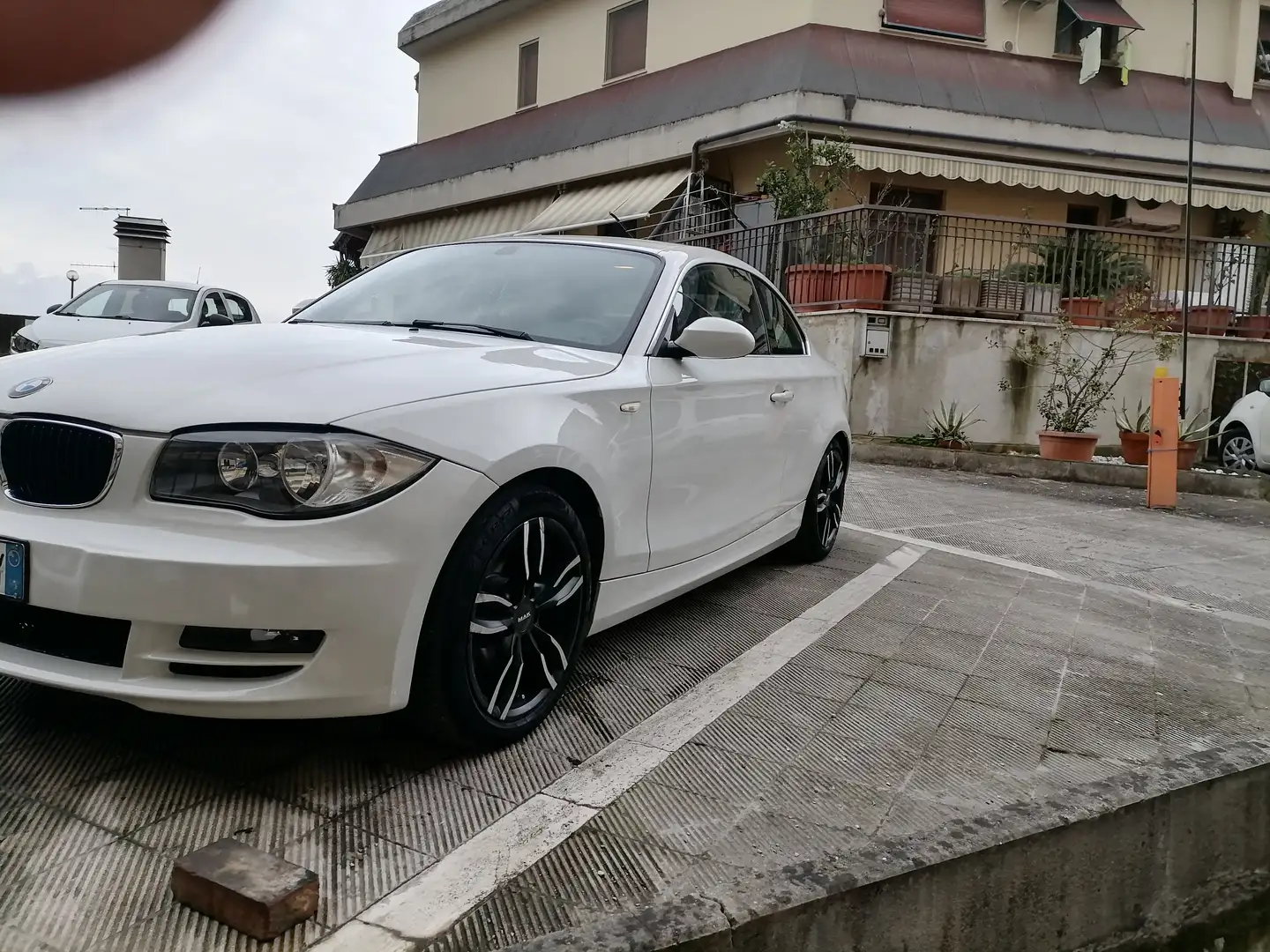 BMW 120 120d Coupe Eletta dpf Bílá - 2