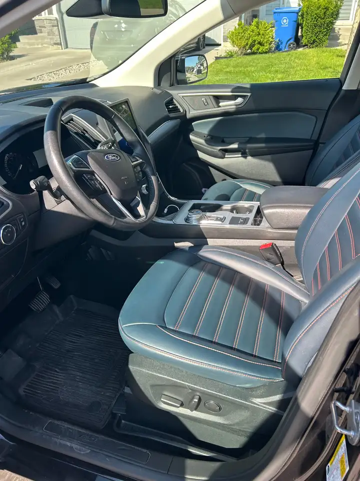 Ford Edge photo Ford Edge