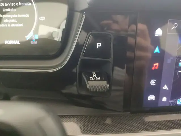 Porsche Cayenne view 9