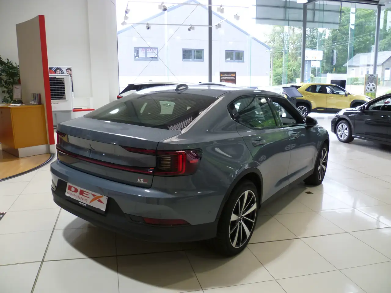 Polestar 2 2022 — фото 6