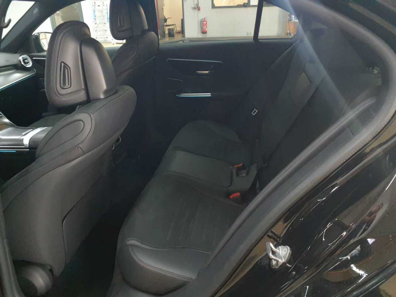 Mercedes-Benz C 300 C 300d 9G-4M AMG BusiP KomfP Sound HuD — photo 13