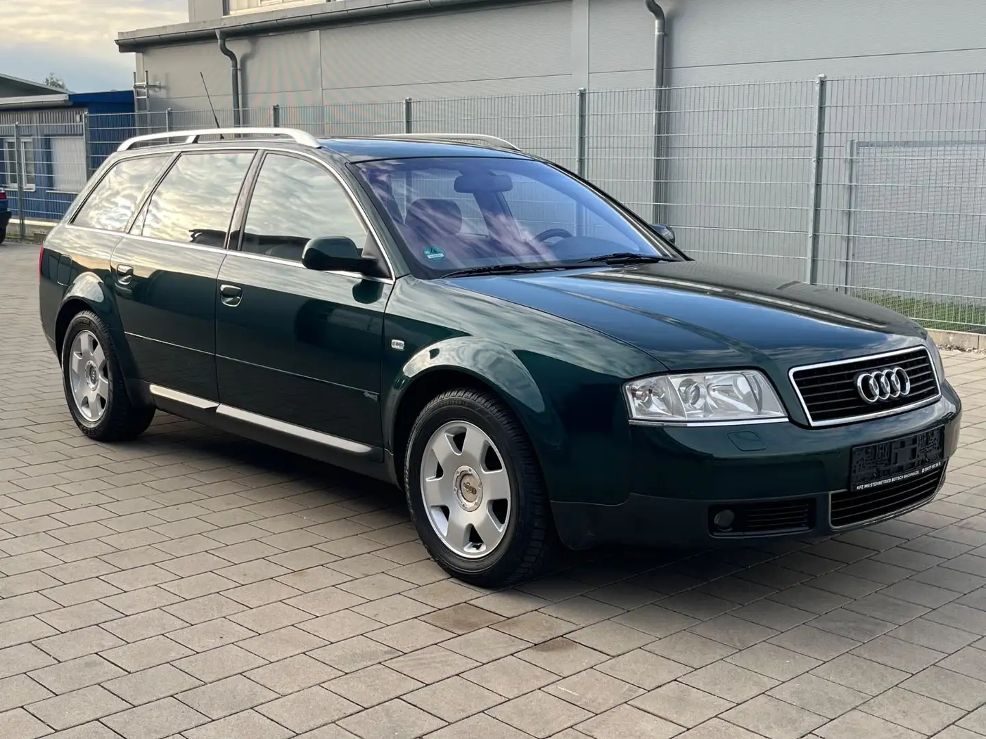 Audi A6 4.2 tiptronic quattro Avant TÜV NEU Grün - 2