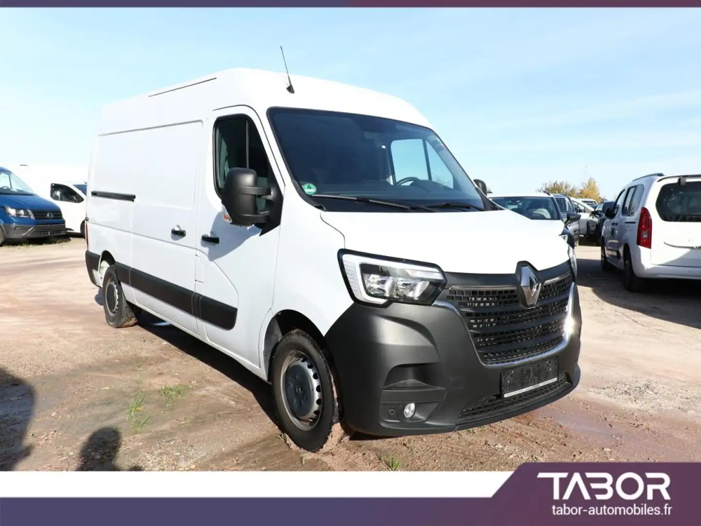 Renault Master dCi 180 L2H2 3,5t Clim 270° Blanc - 2