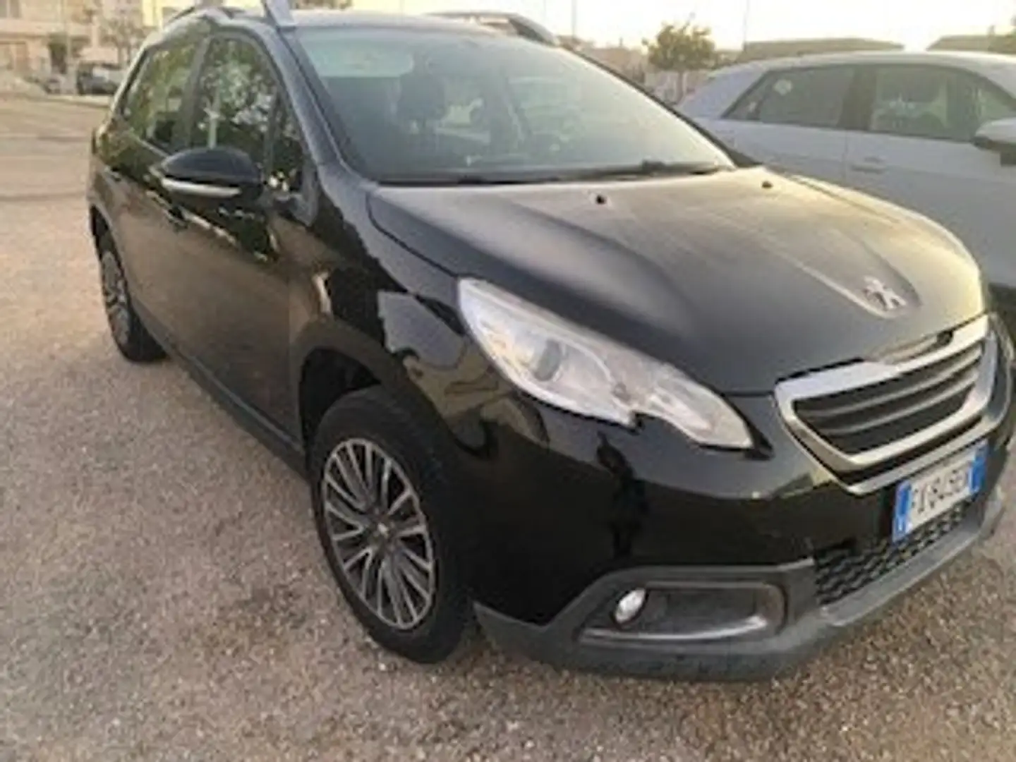 Peugeot 2008 2008 1.6 bluehdi Allure s Noir - 1