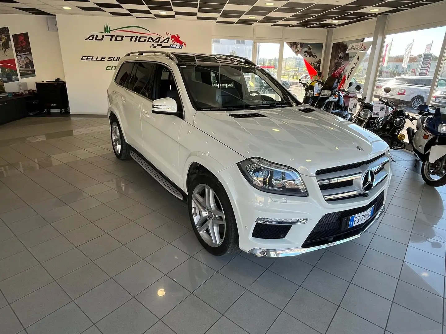 Mercedes-Benz GL 350 GL 350 bt Premium auto Biały - 2
