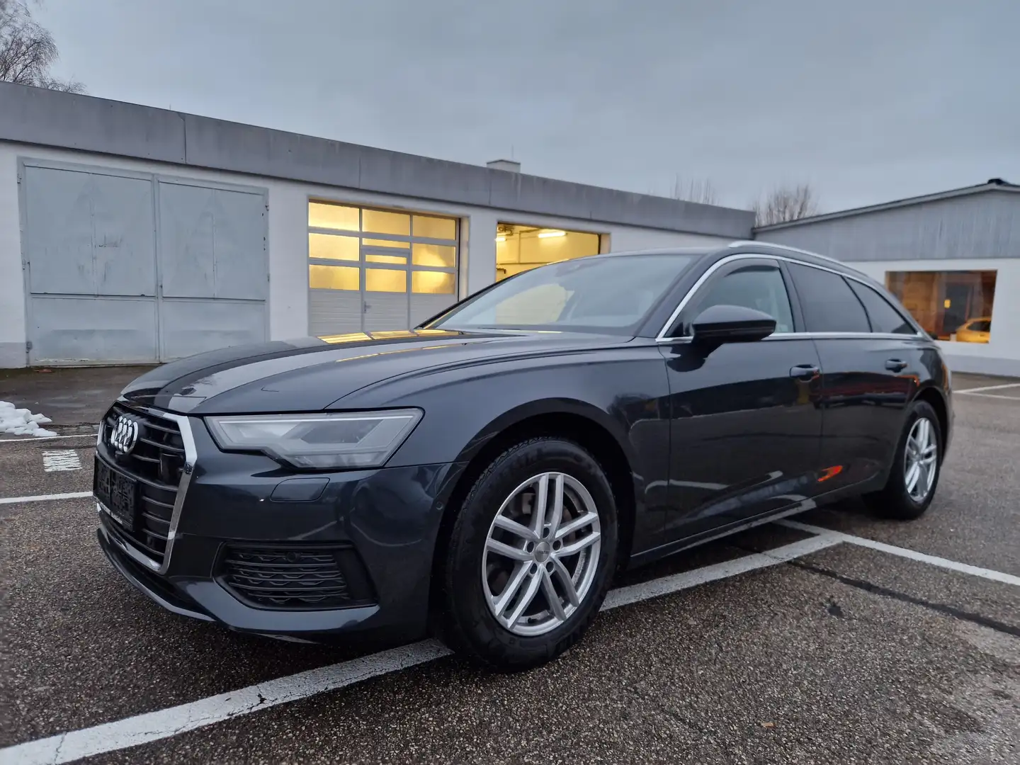 Audi A6 A6 Avant 40 TDI quattro S-tronic Grau - 1