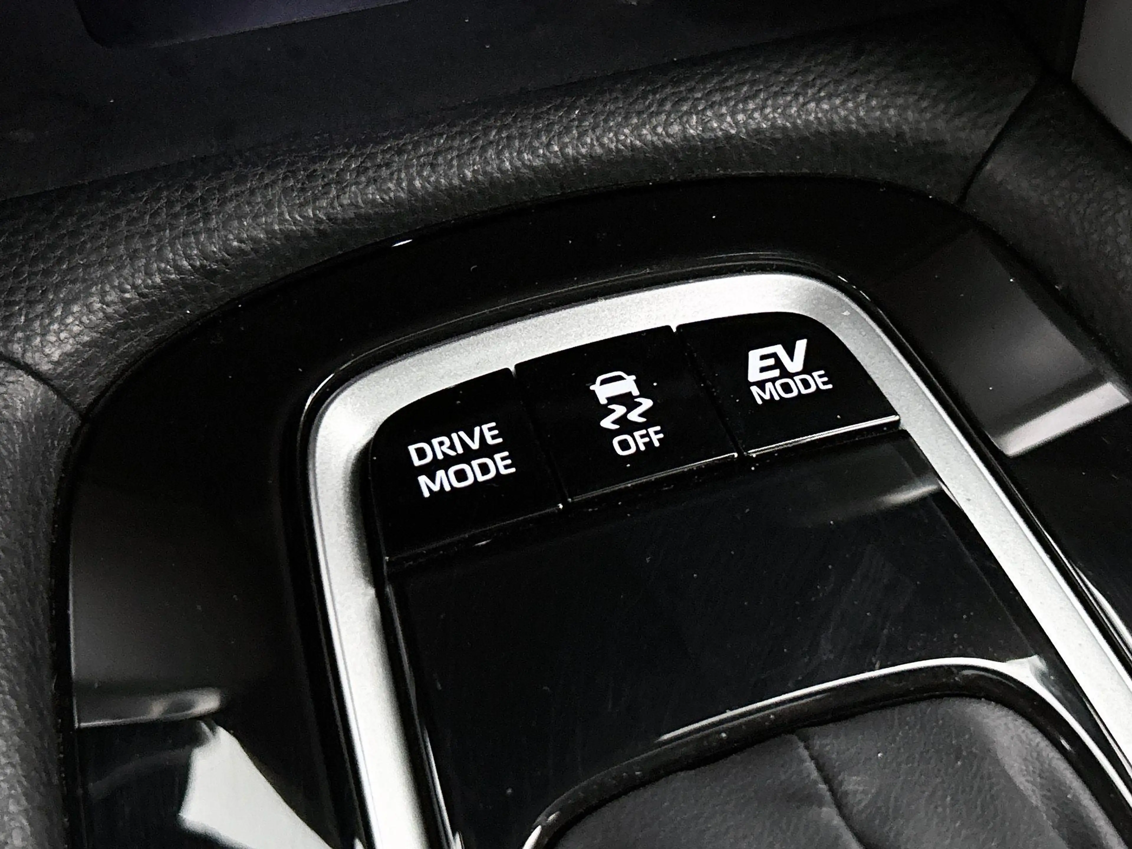 Toyota Corolla Cross 2.0 High Power Hybrid Launch Edition | PANORAMADAK — photo 11