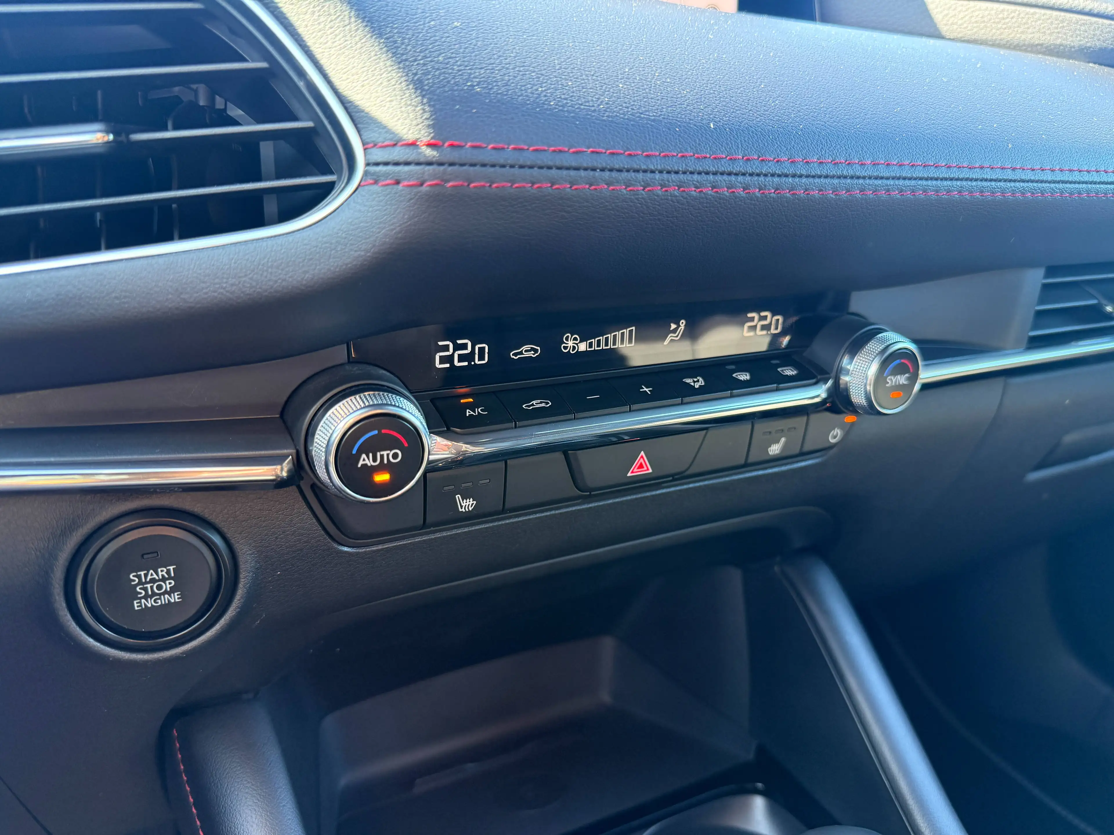 Mazda 3 e-Skyactiv G140 Homura Automatik 2,5L — photo 12