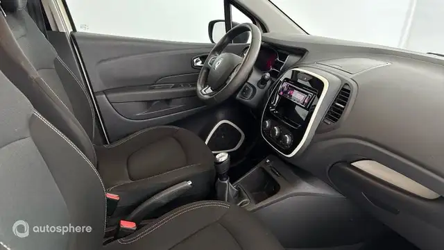 Renault Captur view 15