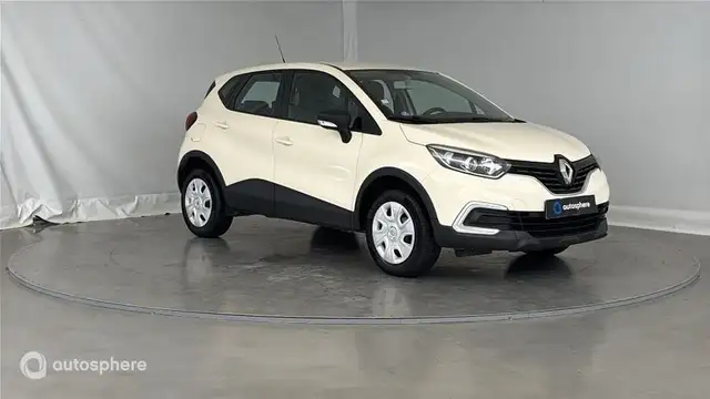 Renault Captur view 3