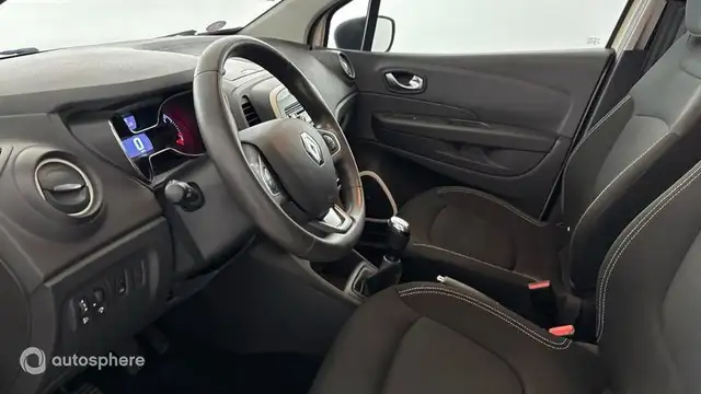 Renault Captur view 12