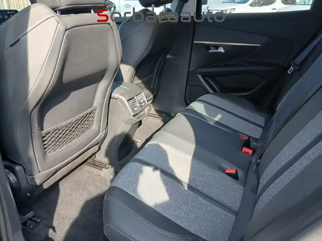 Peugeot 3008 view 14