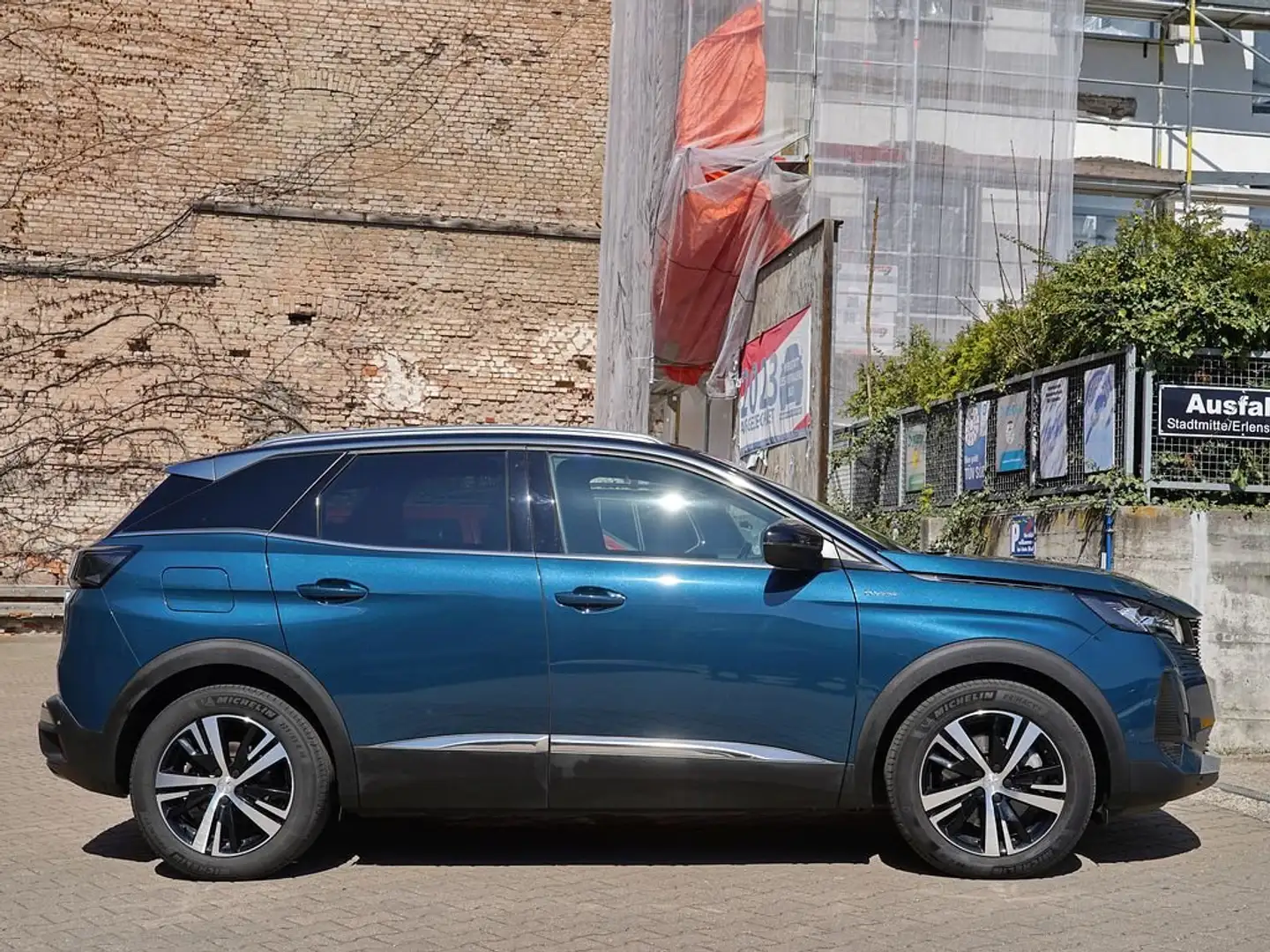 Peugeot 3008 Plug-In Hybrid 225 GT |  LED | NAVI | SHZ | Blauw - 2