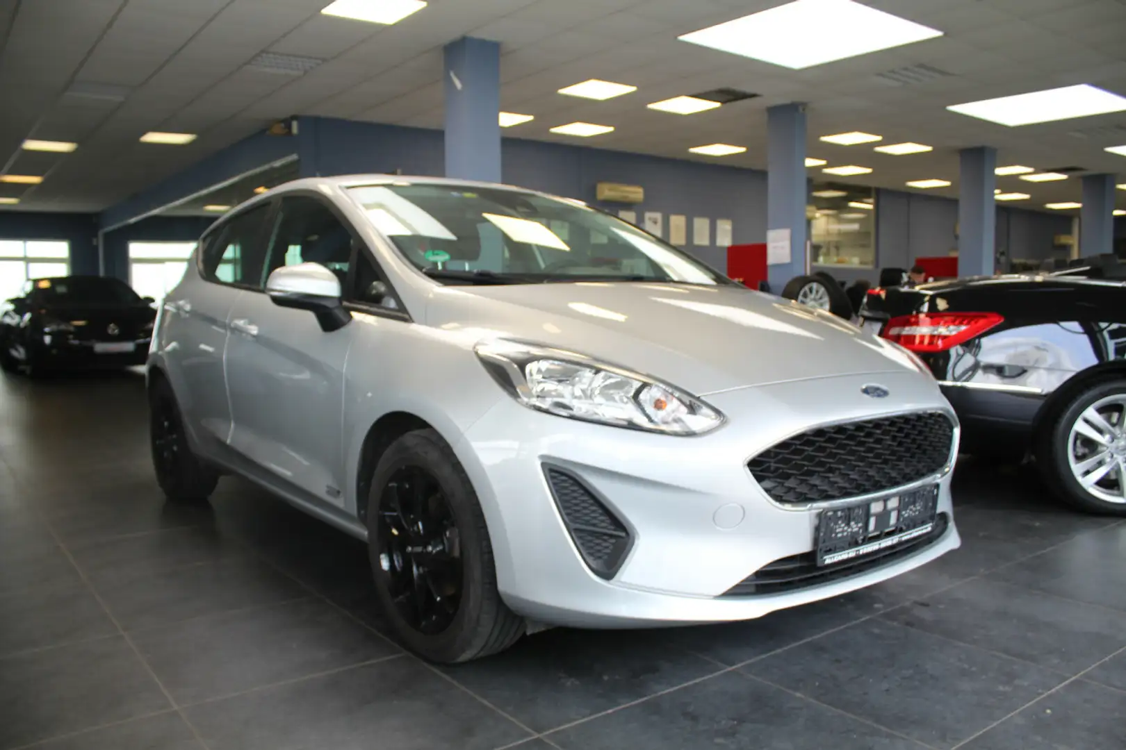 Ford Fiesta 1.1 S&S Trend Silber - 1