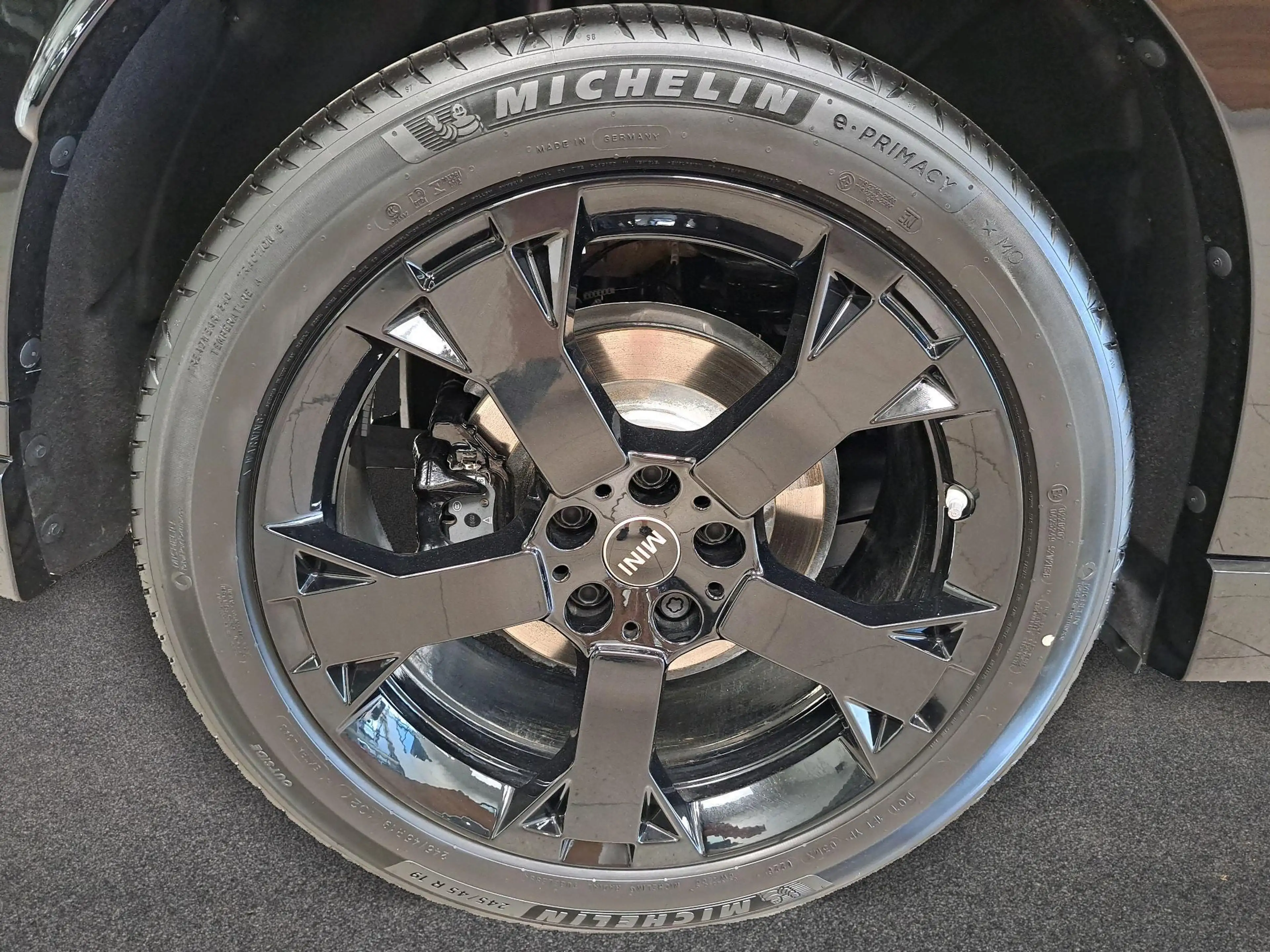 MINI Countryman C John Cooper Works Trim — photo 9