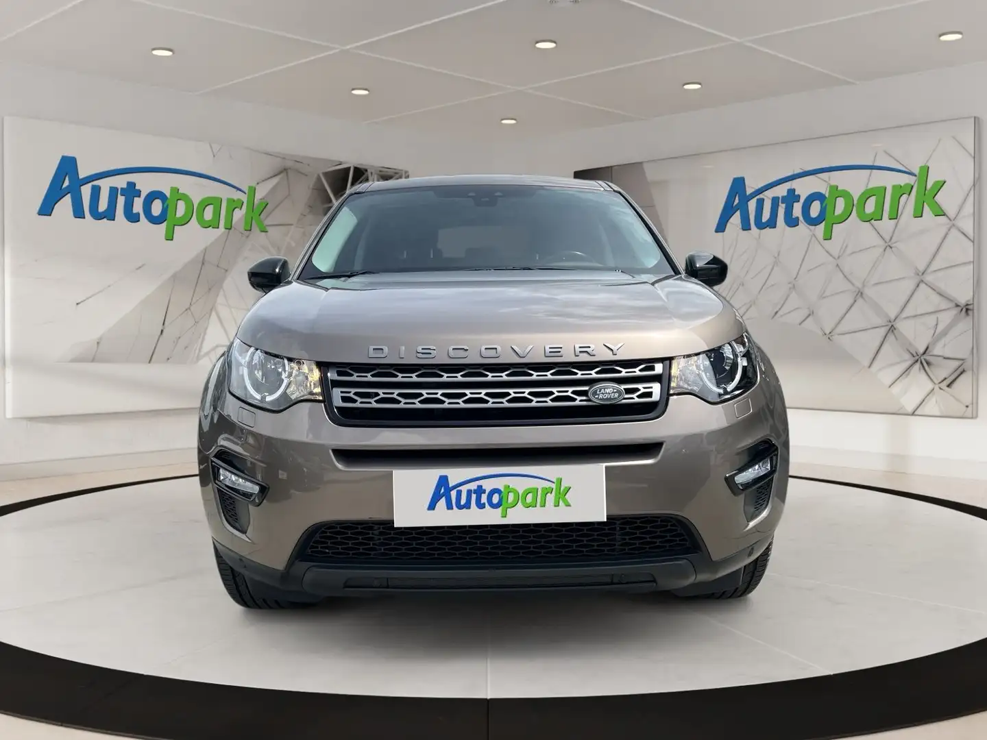 Land Rover Discovery Sport 2,0 TD4 Pure Start&Stop Gold - 2