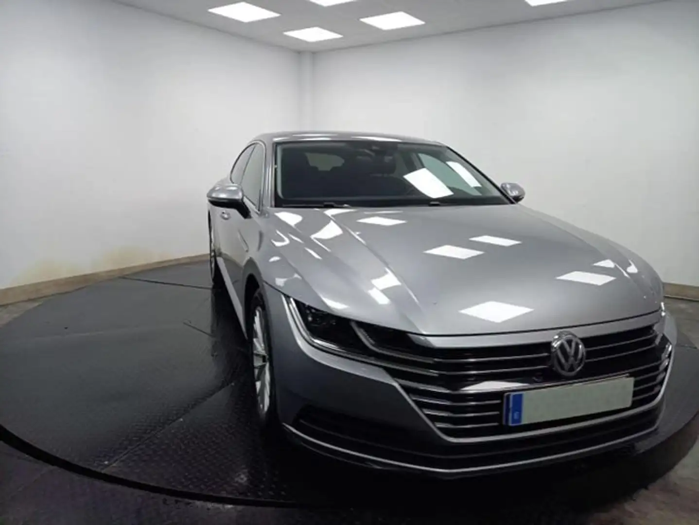 Volkswagen Arteon 2.0 TDi SCR (EU6.2) Gris - 2