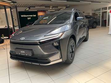 Touring FWD Teamplayer ACC+LED+Navi+SHZ+360