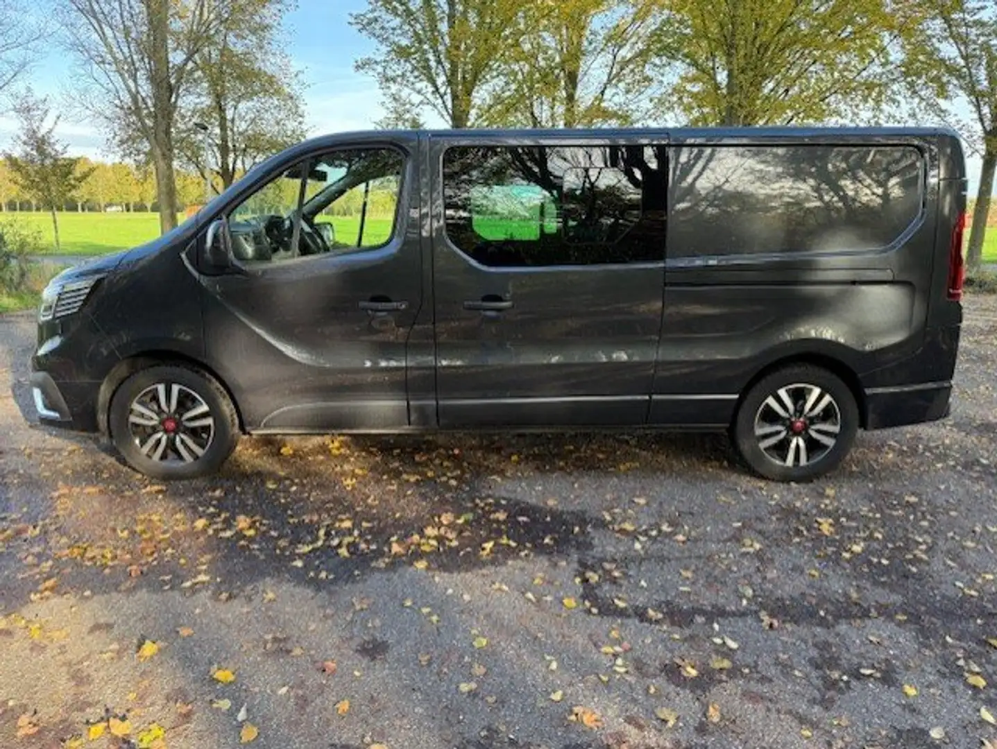 Renault Trafic 2.0 Luxe Edition Zwart - 2